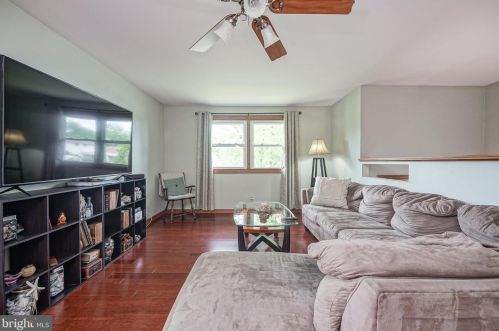 2402 Andover Rd, Riverton NJ 08077-3510 exterior