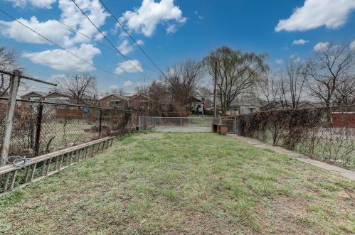 2221 Osage St, Saint Louis MO 63118-4212 exterior