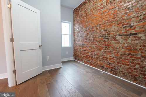 5817 Catharine St, Philadelphia PA 19143-2418 exterior