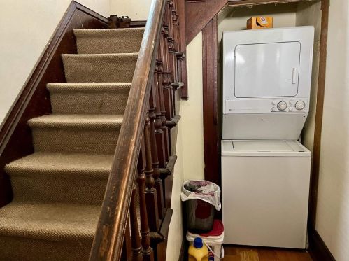 2133 Washington Ave, Madison WI 53704-5208 exterior