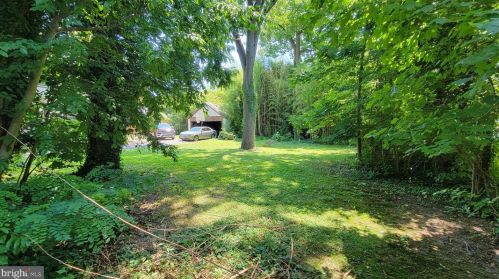 316 Maple Ave, Trenton NJ 08618-3402 exterior