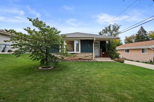 2020 Edgerton Ave, Milwaukee, WI 53221-3527