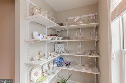 91 Midway Farms Ln, Lancaster PA 17602-2671 exterior