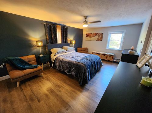 12 Edward Dr, Concord NH  03301-8626 exterior