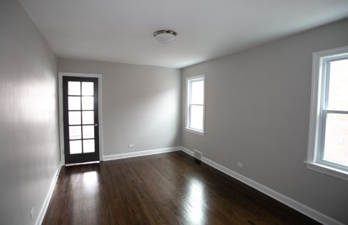 8015 Artesian Ave, Chicago IL  60652-2819 exterior