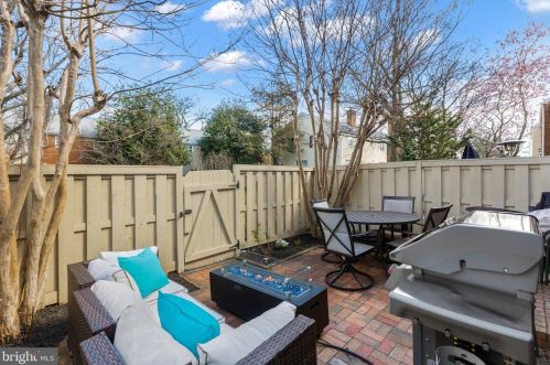 3749 Ingalls Ave, Alexandria VA  22302-1809 exterior