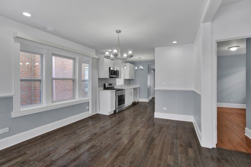 8232 Ridgeland Ave, Chicago IL  60617-1744 exterior