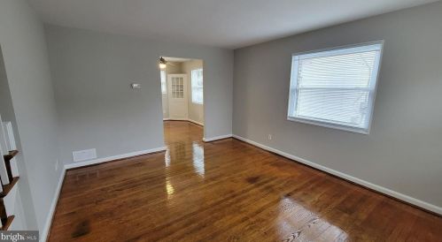 14 Del Ray Ave, Alexandria VA  22301-1424 exterior