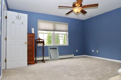 19 Rock Crk Ln, Torrington CT 06790-3557 exterior