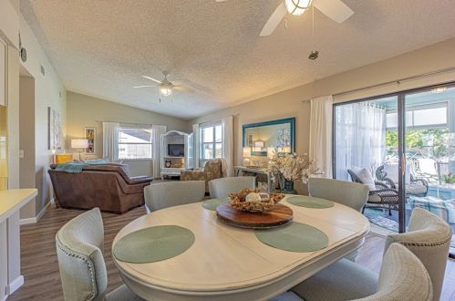 9018 Gln Moor Ln, Port Richey FL 34668-4945 exterior