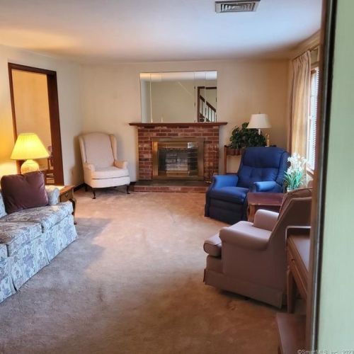 524 Prospect Hl Rd, Windsor CT 06095-1509 exterior