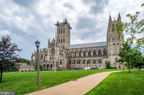 2737 Devonshire Pl, Washington DC  20008-3476 exterior