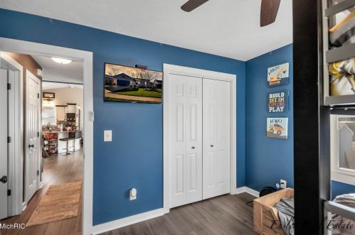 455 Macomb Ave, Grand Rapids MI 49534-3572 exterior