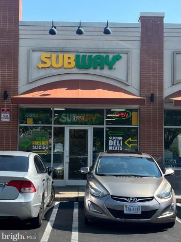 1813 Tobias Dr, Washington DC 20020-2955 exterior