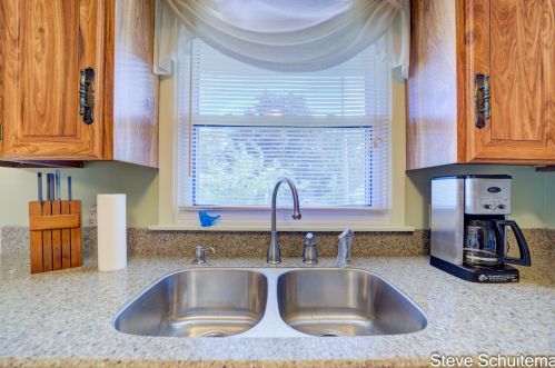 1569 Marlboro Rd, Meskegon MI exterior