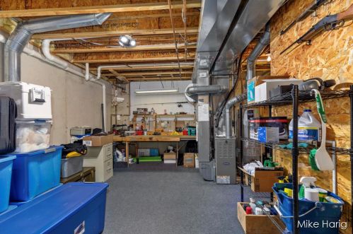 1631 Lisa Dr, Byron Township MI 49315-8122 exterior