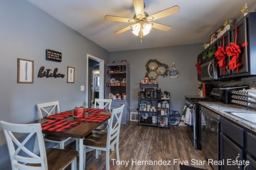 977 Southern Ave, Meskegon MI  49441-2236 exterior