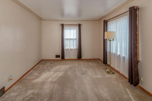 559 Oakcrest St, Wyoming MI exterior