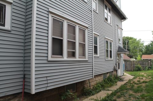 816 Auer Ave, Milwaukee, WI 53212-2202