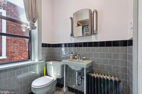 1406 9 St, Philadelphia PA 19148-4529 exterior