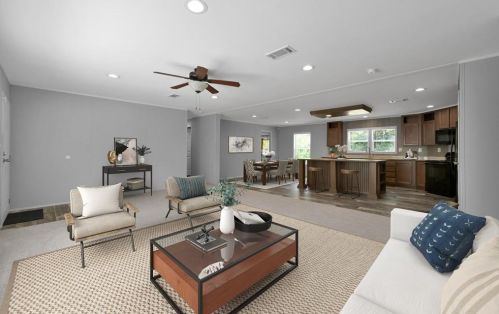 83 Booker Rd, Huntsville TX 77320-1945 exterior