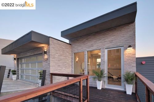 1550 Grand View Dr, Berkeley CA 94705-1637 exterior