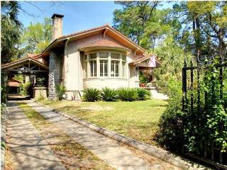 1654 Government St, Mobile, AL 36604-1109