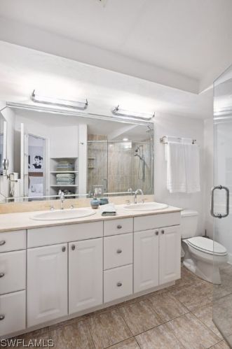 559 107 Ave, Naples FL 34108-1854 exterior