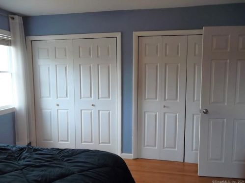 139 Sheridan Rd, Enfield CT 06082-4127 exterior