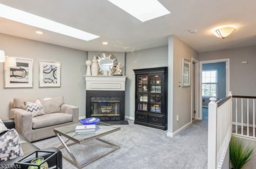 2801 Packer Ct, Bridgewater NJ 08807-7017 exterior