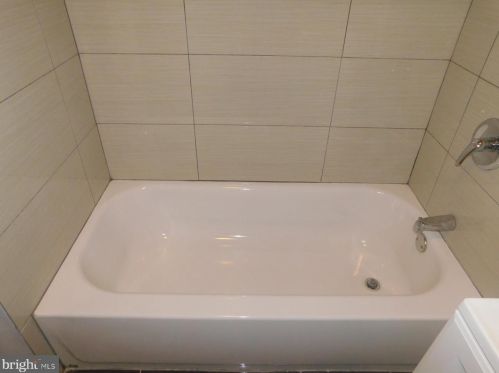 2007 17 St, Philadelphia PA 19132-4404 exterior