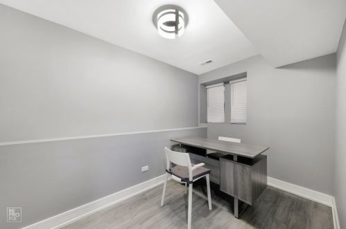 1307 Kedzie Ave, Chicago IL 60652-2602 exterior