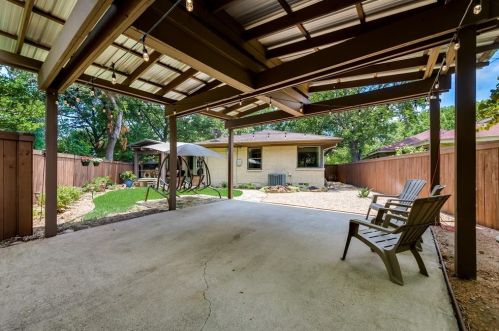 9645 Cloister Dr, Dallas, TX 75228-3612