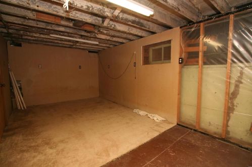 5608 Nottingham Ave, Saint Louis MO 63109-2822 exterior