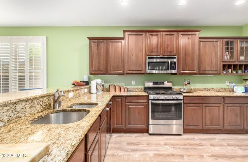 2320 Bowker St, Phoenix AZ 85040-3481 exterior