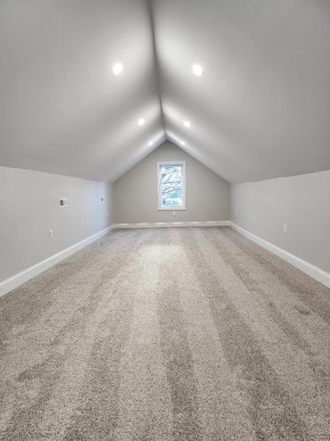 222 Thorpe Ave, Meriden CT  06450-9206 exterior