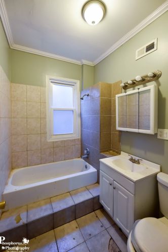 6522 Rhodes Ave, Chicago IL 60628-2212 exterior