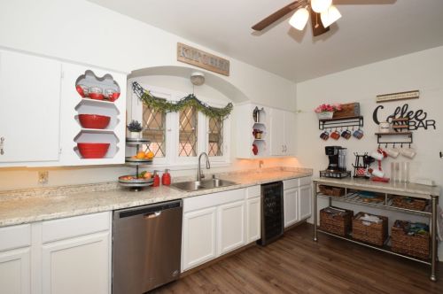 2654 16 St, Milwaukee WI 53215-3002 exterior