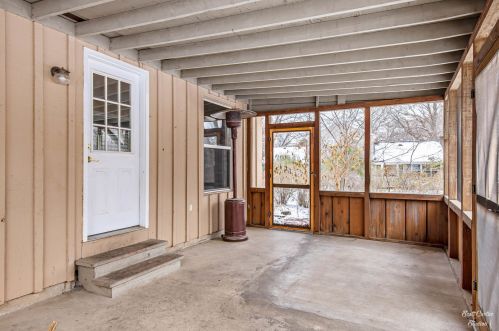 6907 Hillcrest Dr, Bull Valley IL 60012-3217 exterior