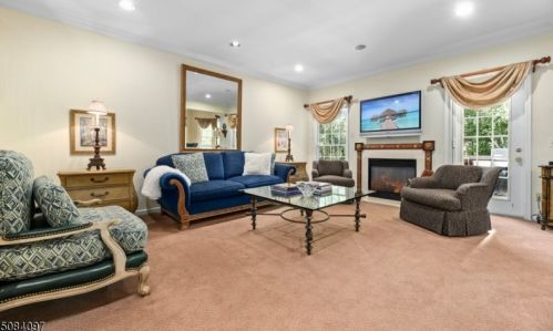 40 Winged Foot Dr, Livingston NJ 07039-8218 exterior