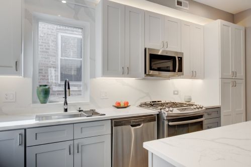 3923 Van Buren St, Chicago IL 60624-3145 exterior