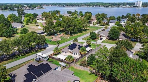 10823 Estelle Cir, Montgomery TX 77356-4721 exterior