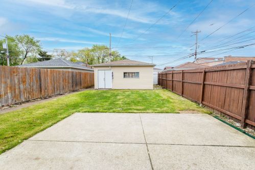 5317 Massasoit Ave, Chicago IL 60638-2854 exterior