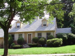 436 Winchester St, Newton, MA 02461-2013