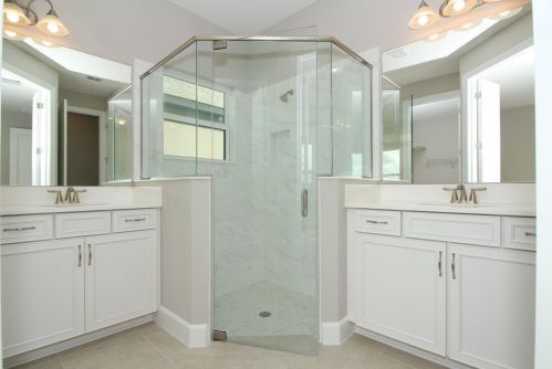 9513 Royal Poinciana Dr, Fort Pierce FL 34987-2514 exterior