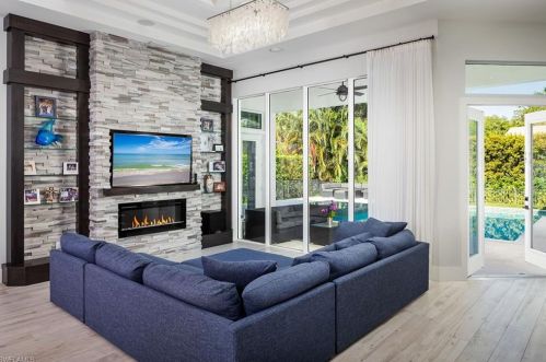 7594 Cordoba Cir, Naples FL 34109-7118 exterior