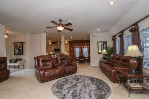 7103 Timber Post Ln, Humble TX 77346-3384 exterior