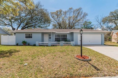 2340 Fern Pl, Tampa, FL 33604-5719