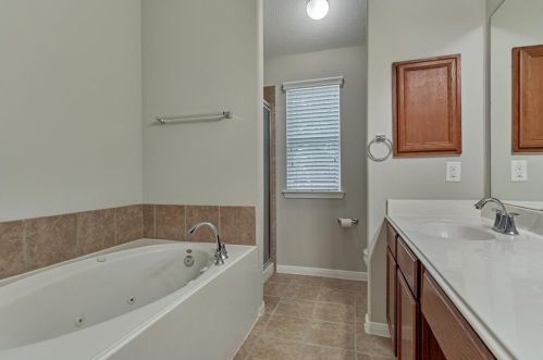 12222 Hawthorne Dr, Montgomery TX 77356-5449 exterior