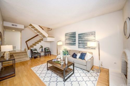 2624 Monterey Pl, Fullerton CA 92833-2084 exterior